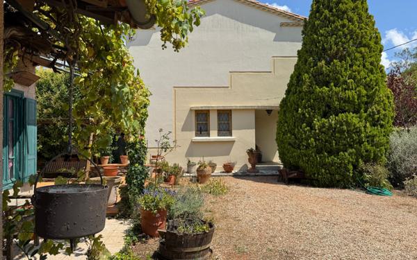 Maison à vendre    6 pièces •  Carcassonne