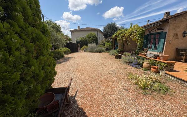 Maison à vendre    6 pièces •  Carcassonne