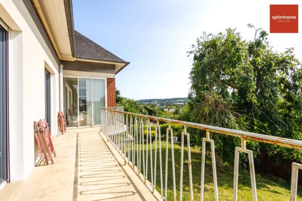 Grande Maison avec vue et ses 9 chambres à 5 minutes du centre de PONT AUDEMER
