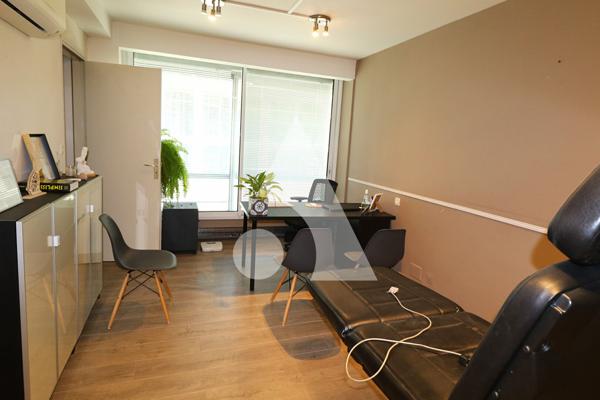 Bureaux 102.2 m2