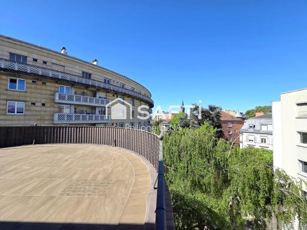 ATTIQUE 115m² + terrasse 97m², hyper-centre / gare