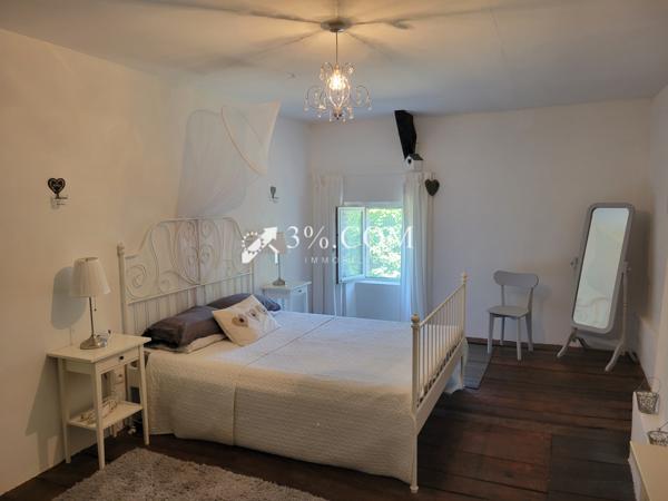 Maison 4 pièce(s) 2 chambre(s) 136 m²