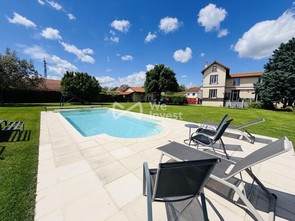 Villa de charme avec piscine, dépendance et jardin.