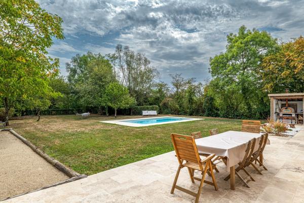 Vente Corps de ferme Bourg-en-Bresse 7 Pièces 232 m²