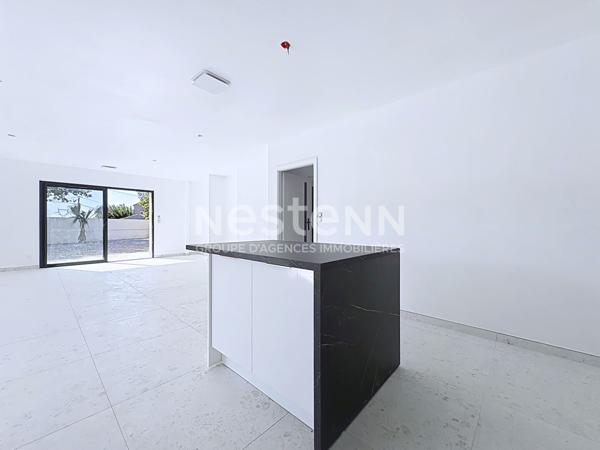 Charmante villa contemporaine neuve 4 faces, plain-pied de 107.03 m² sur terrain piscinable de 600 m² à Trourouzelle 11200