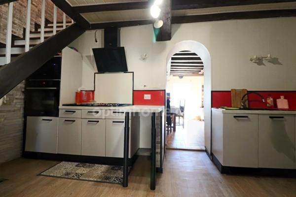 Maison de 166 m² - 9 pièces - 5 chambres - 3 Granges + dépendances - parcelle Terrain 5 184 m² DOMPIERRE LES EGLISES (87)