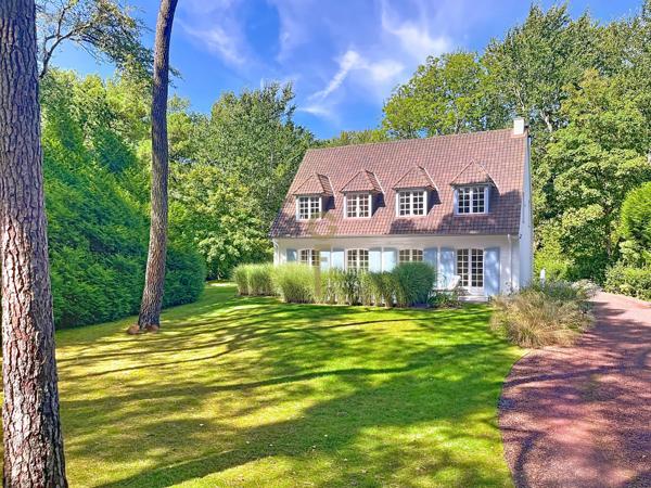 SUPERBE VILLA 4 CHAMBRES CADRE IDYLLIQUE