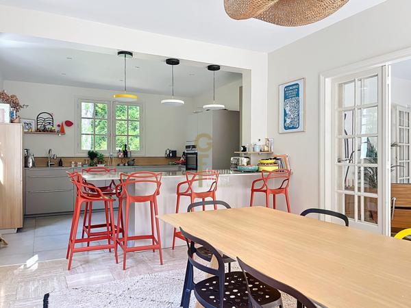 SUPERBE VILLA 4 CHAMBRES CADRE IDYLLIQUE