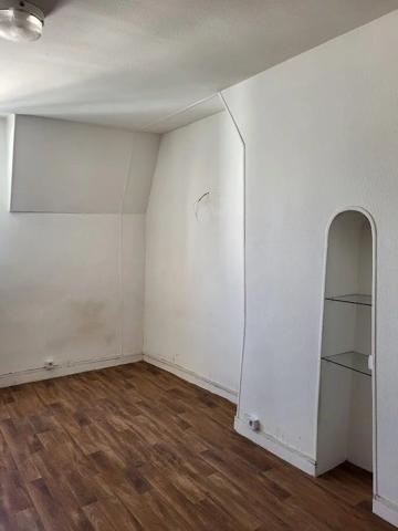 Vente                                                      Appartement
                        
                     1 pièces                      22 m2                     à Paris 6