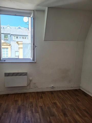 Vente                                                      Appartement
                        
                     1 pièces                      22 m2                     à Paris 6
