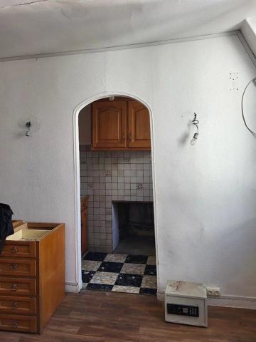 Vente                                                      Appartement
                        
                     1 pièces                      22 m2                     à Paris 6