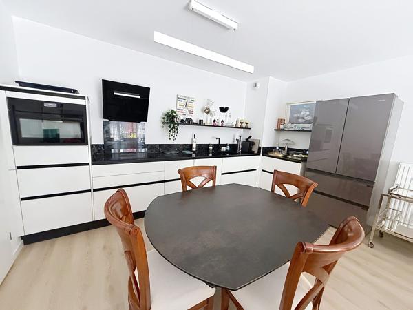 Très bel appartement T4 de 91 m2 3 ch. dans résidence de 2024 terrasse exposée sud