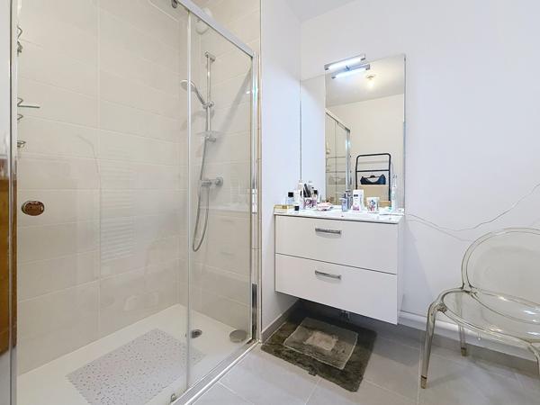 Très bel appartement T4 de 91 m2 3 ch. dans résidence de 2024 terrasse exposée sud
