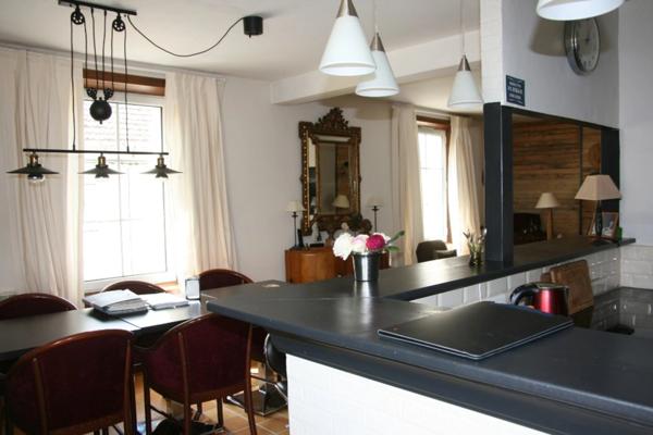 Dpt Gers (32), à vendre MIRANDE centre, belle MAISON DE CARACTERE 160m2, raffinée, sans travaux, avec cour paysagée