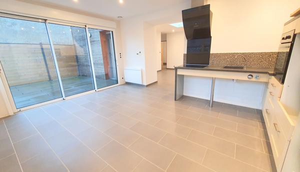 PLAIN PIED RENOVEE EN CENTRE VILLE 2 CHAMBRES - 72M2