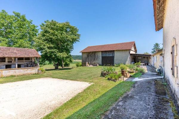 Maison à vendre |  Saint-Germain-et-Mons |  4 pièces | 137 m²