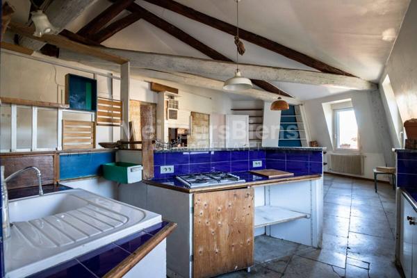 Vente Bel appartement Ancien avec cachet écusson Montpellier 34000