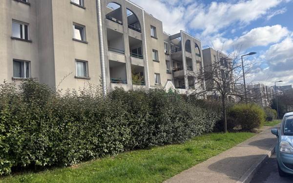 Appartement à vendre    4 pièces • 81 m2 Lognes