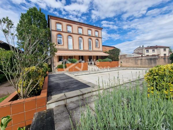 Une demeure rare où élégance, confort et potentiel s’unissent — Castelsarrasin centre