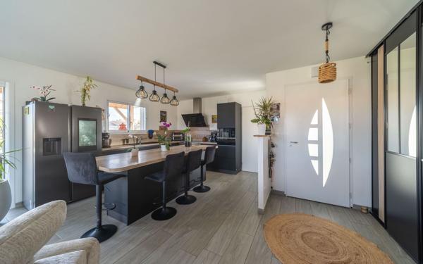 Maison à vendre    5 pièces •  Biscarrosse