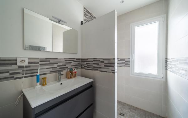 Maison à vendre    5 pièces •  Biscarrosse