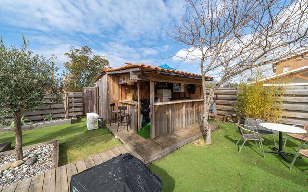 Maison à vendre    5 pièces •  Biscarrosse