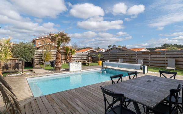 Maison à vendre    5 pièces •  Biscarrosse