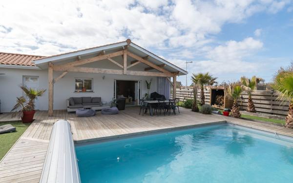 Maison à vendre    5 pièces •  Biscarrosse