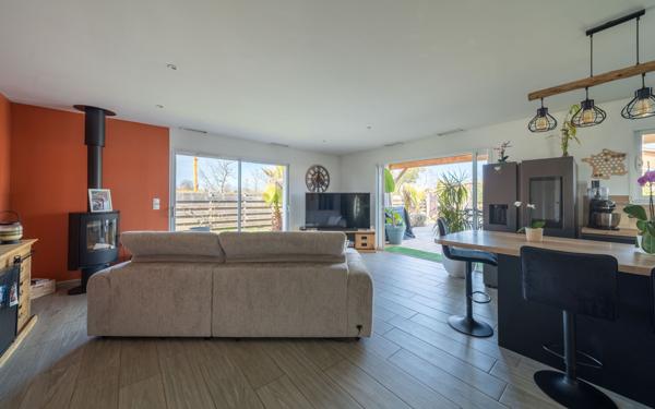 Maison à vendre    5 pièces •  Biscarrosse