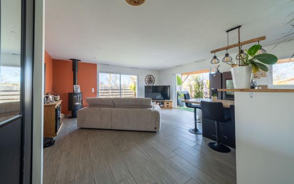 Maison à vendre    5 pièces •  Biscarrosse