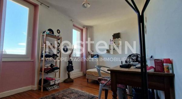 EXCLUSIVITE !Immeuble avec local commercial et un duplex dans centre ville Yssingeaux