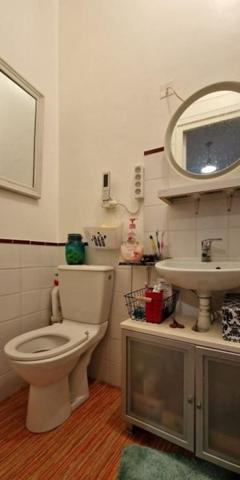 EXCLUSIVITE !Immeuble avec local commercial et un duplex dans centre ville Yssingeaux