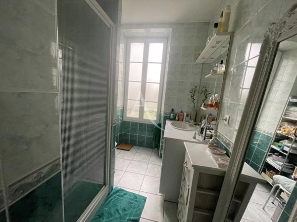 Maison de ville rénovée pour investissement locatif