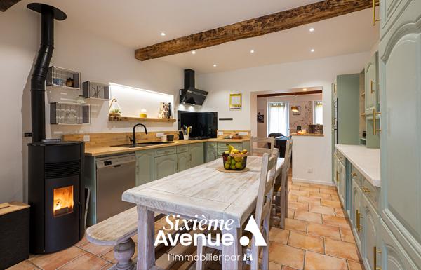 Maison 6 pièces 204.5 m2
