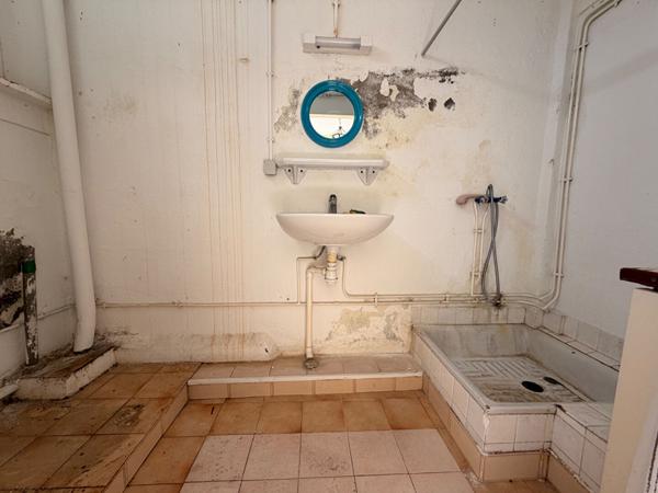 Maison de ville 5 pièces, 4 chambres, atelier et jardin