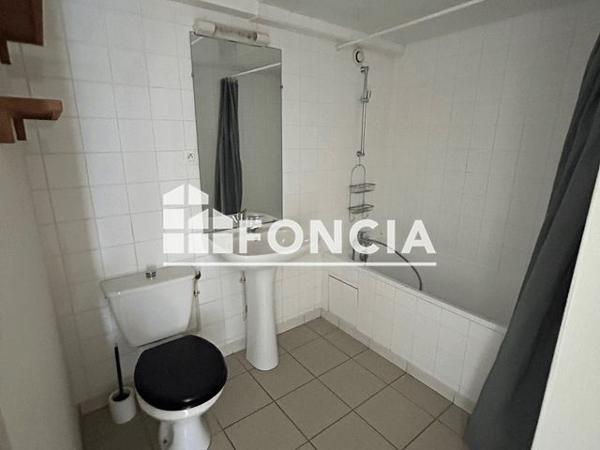 Location Appartement meublé 2 pièces 39.82 m² - 81/83 AVENUE PIERRE CORNEILLE Pessac 33600