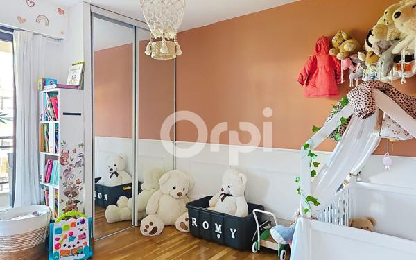 Appartement à vendre    3 pièces • 75,85 m2 Antibes