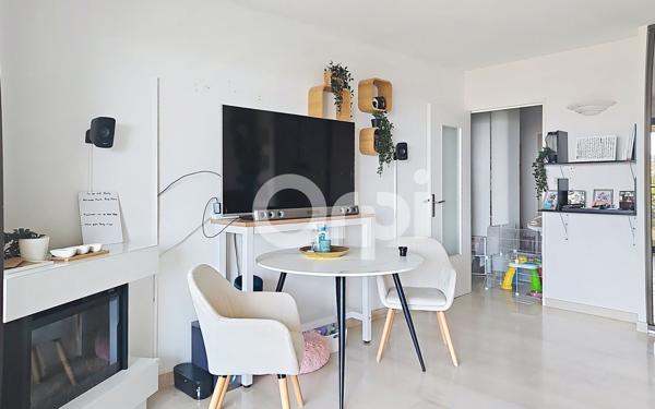 Appartement à vendre    3 pièces • 75,85 m2 Antibes