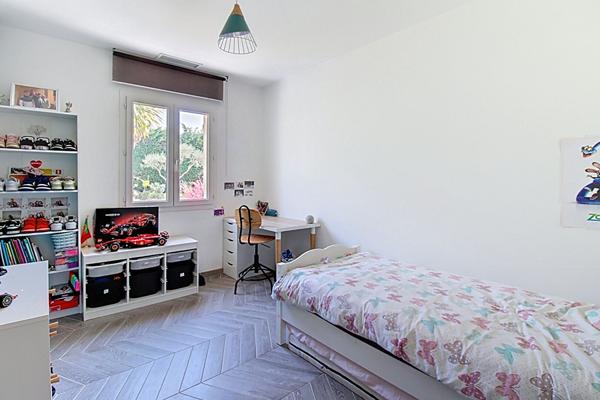 À VENDRE Maison plain-pied 137 m² à Lorgues - Piscine, Garage.