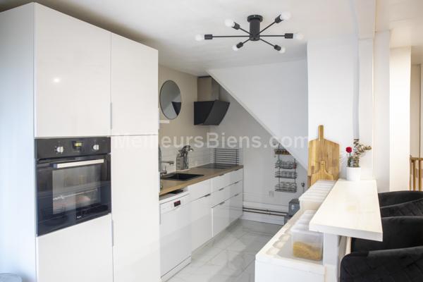 Maison 5 pièces rénovée-centre ville CHARS