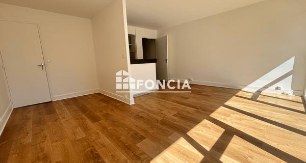 Location Appartement 2 pièces 41.15 m² - Vanves 92170