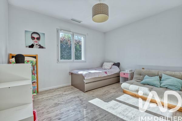 Maison à vendre 6 pièces 170 m² Camblanes-et-Meynac