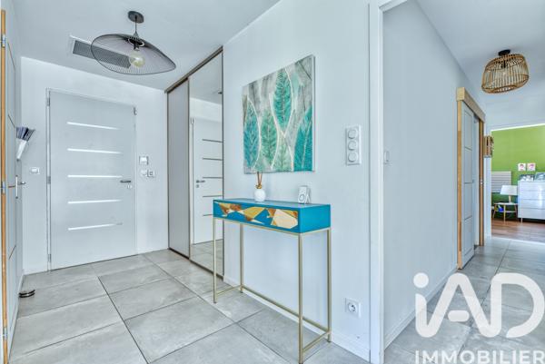 Maison à vendre 6 pièces 170 m² Camblanes-et-Meynac