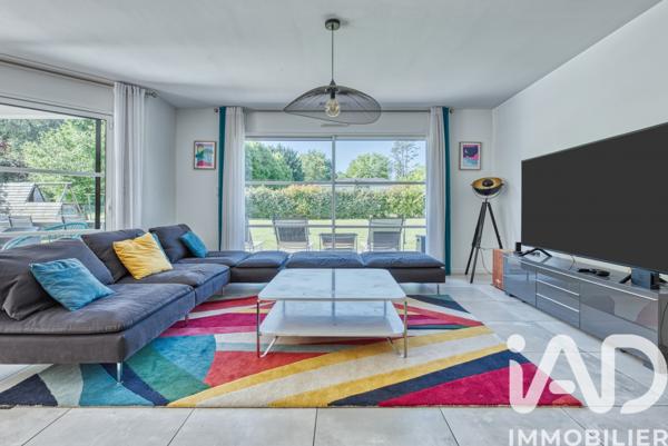 Maison à vendre 6 pièces 170 m² Camblanes-et-Meynac