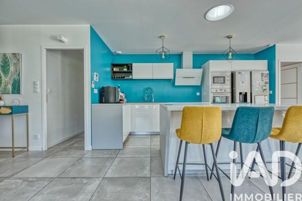 Maison à vendre 6 pièces 170 m² Camblanes-et-Meynac