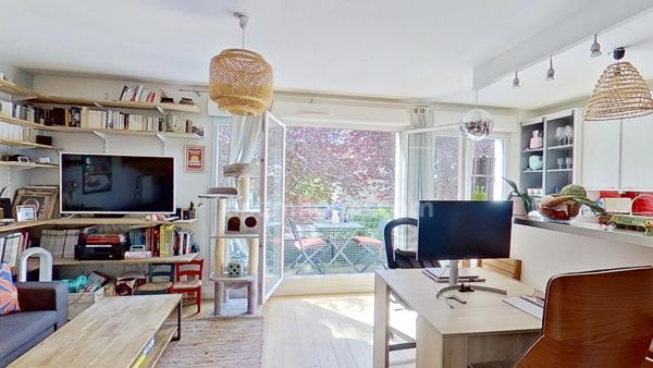ALFORTVILLE - Duplex de 3 pièces avec balcon et jardin - 2 parking