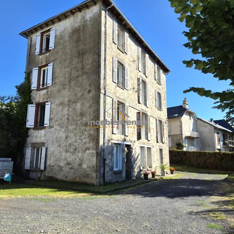 Immeuble comprenant 4 appartements