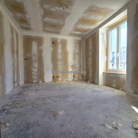 Immeuble comprenant 4 appartements