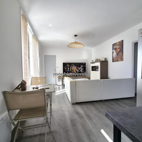 Immeuble comprenant 4 appartements