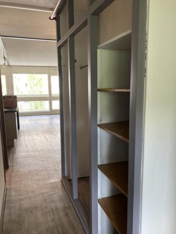Appartement 4 pièces avec cuisine équipée et balcon AURILLAC